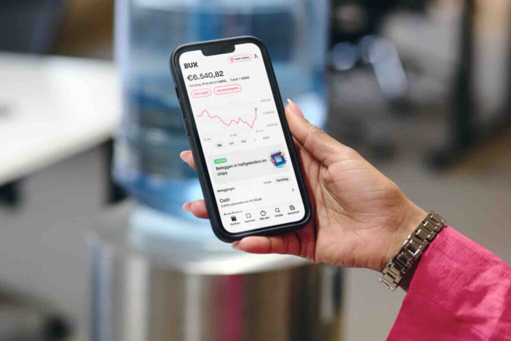 BUX trading app on mobile phone